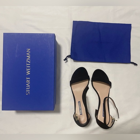 ✨Host Pick✨Stuart Weitzman Simple Sandals - Picture 3 of 10